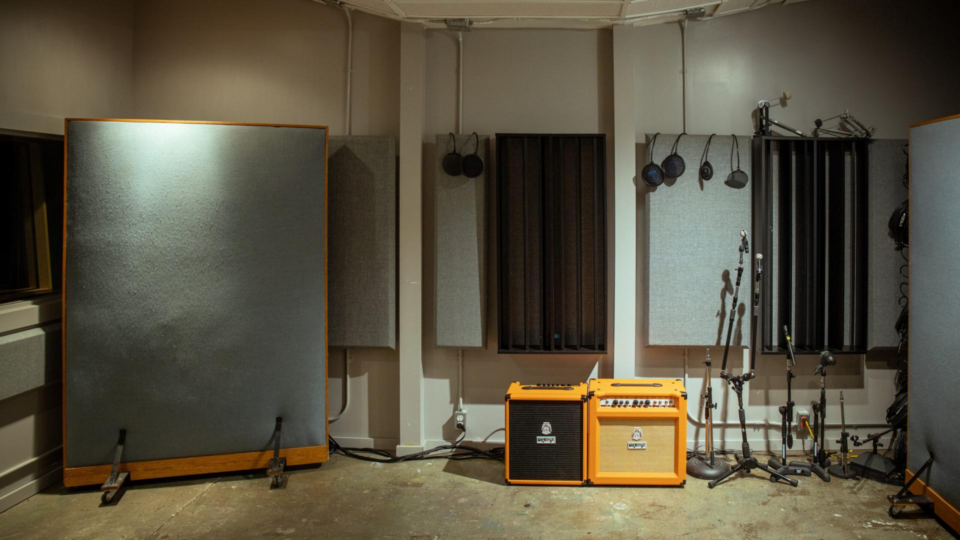 Cheap Recording Studios for Rent in Toronto, ON