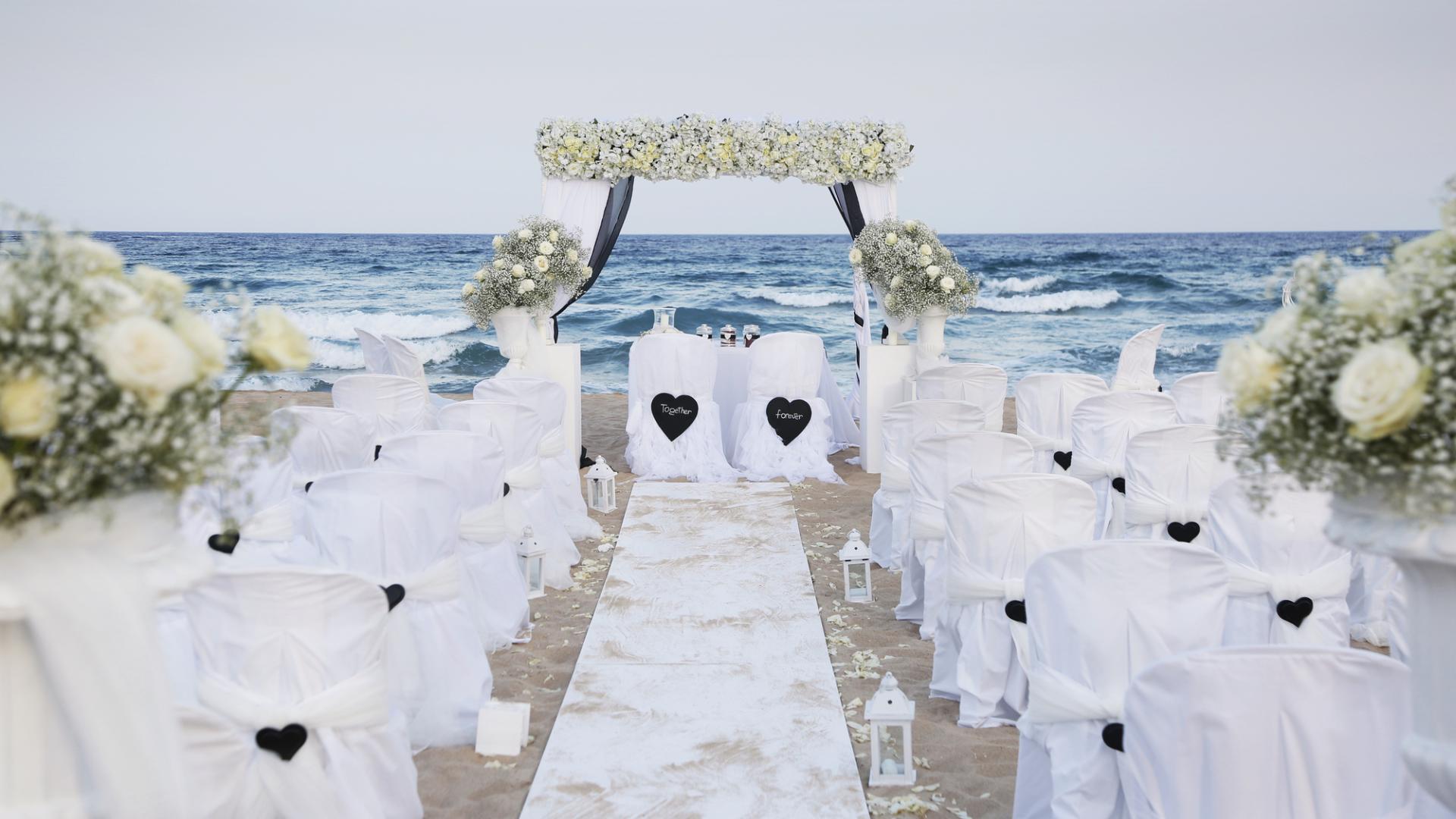 Cheap Beach Wedding Venues for Rent in Los Angeles, CA