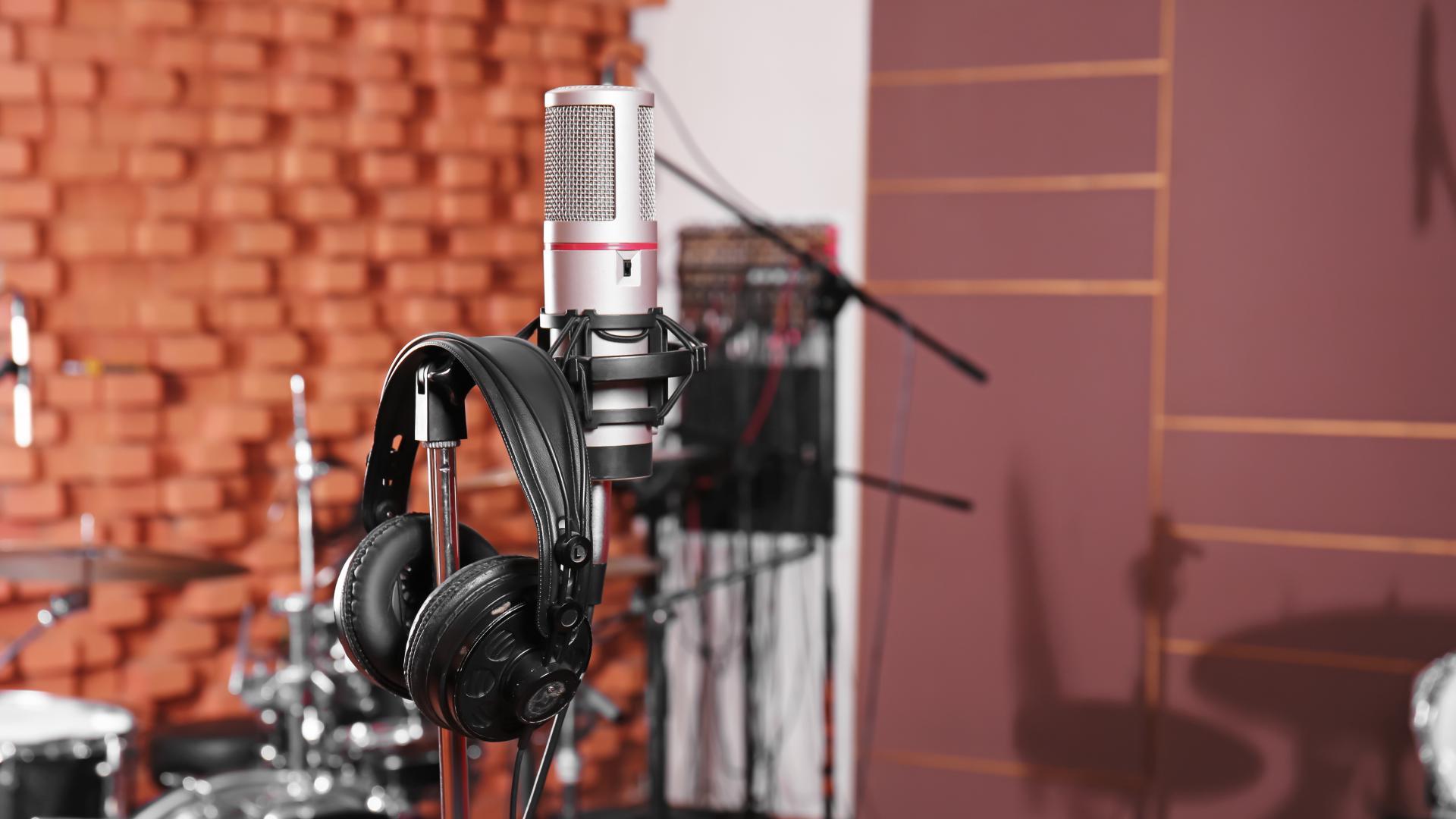 Cheap Recording Studios for Rent in Houston, TX