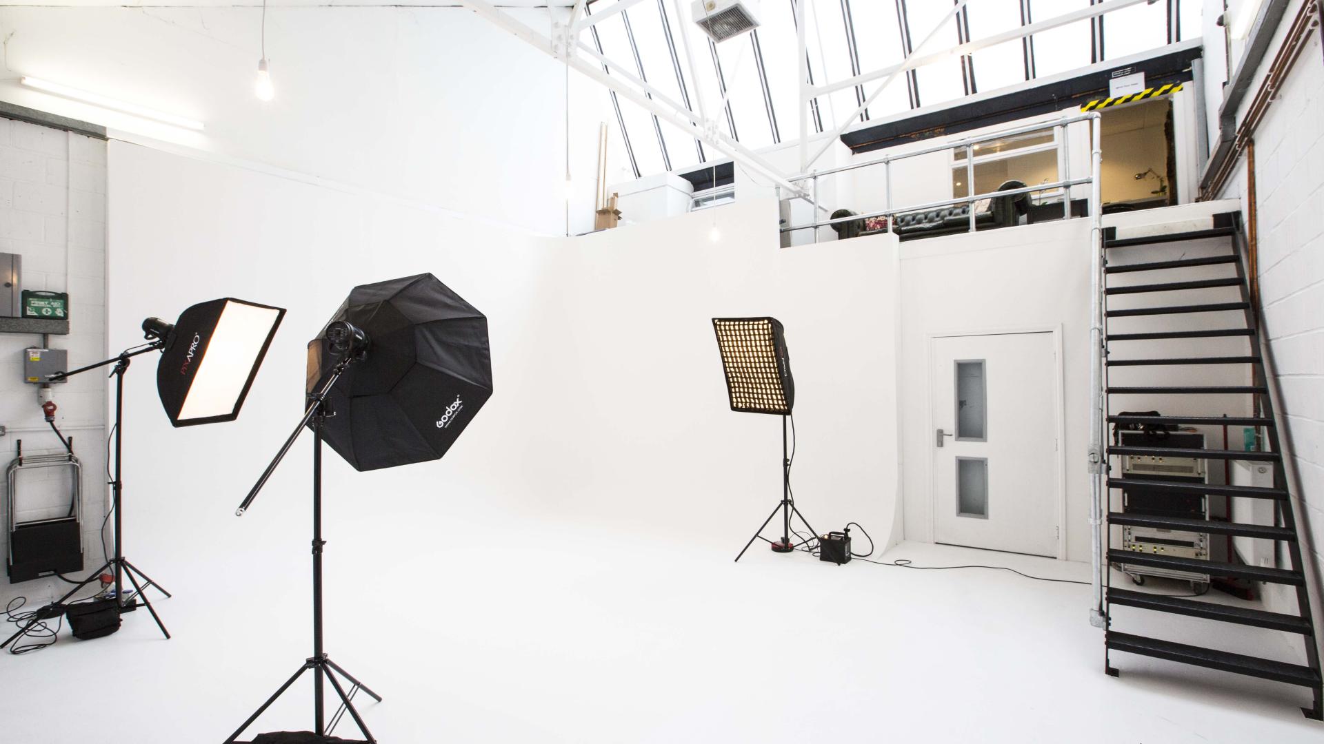 Cheap Photo Studios for Hire in London