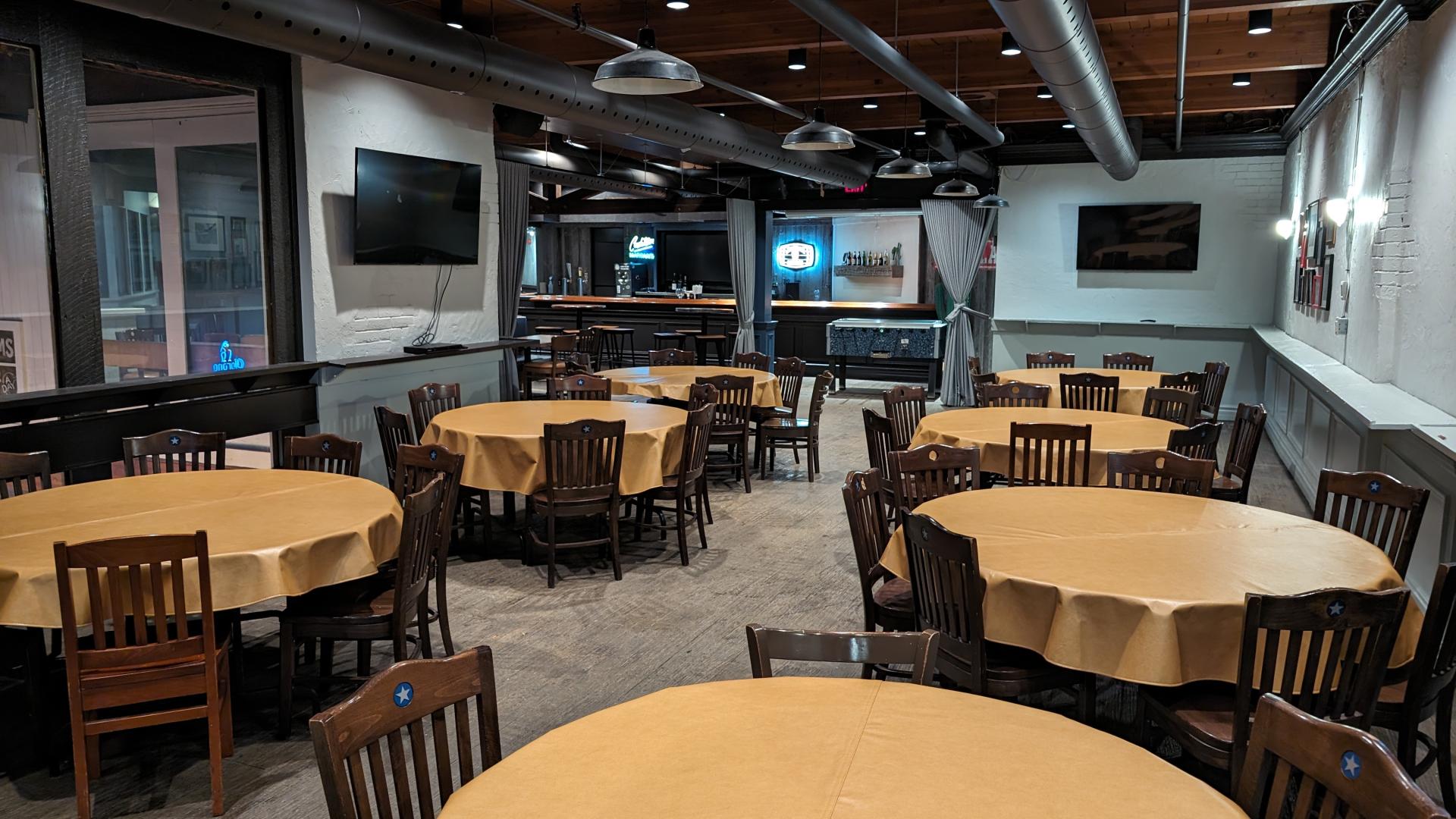 Group Dining Restaurants for Rent in Mississauga, ON