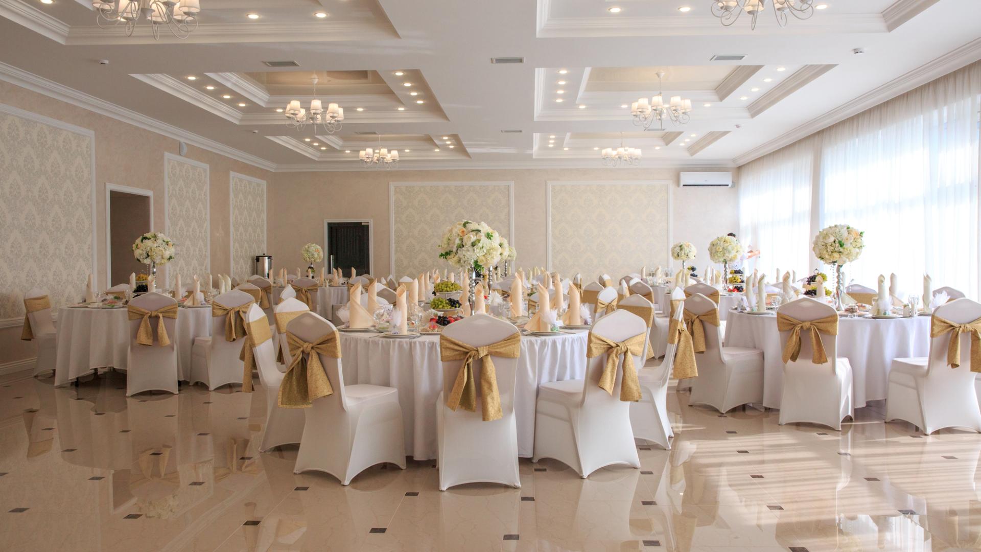 Hotel Wedding Venues for Rent in Downtown Toronto, ON