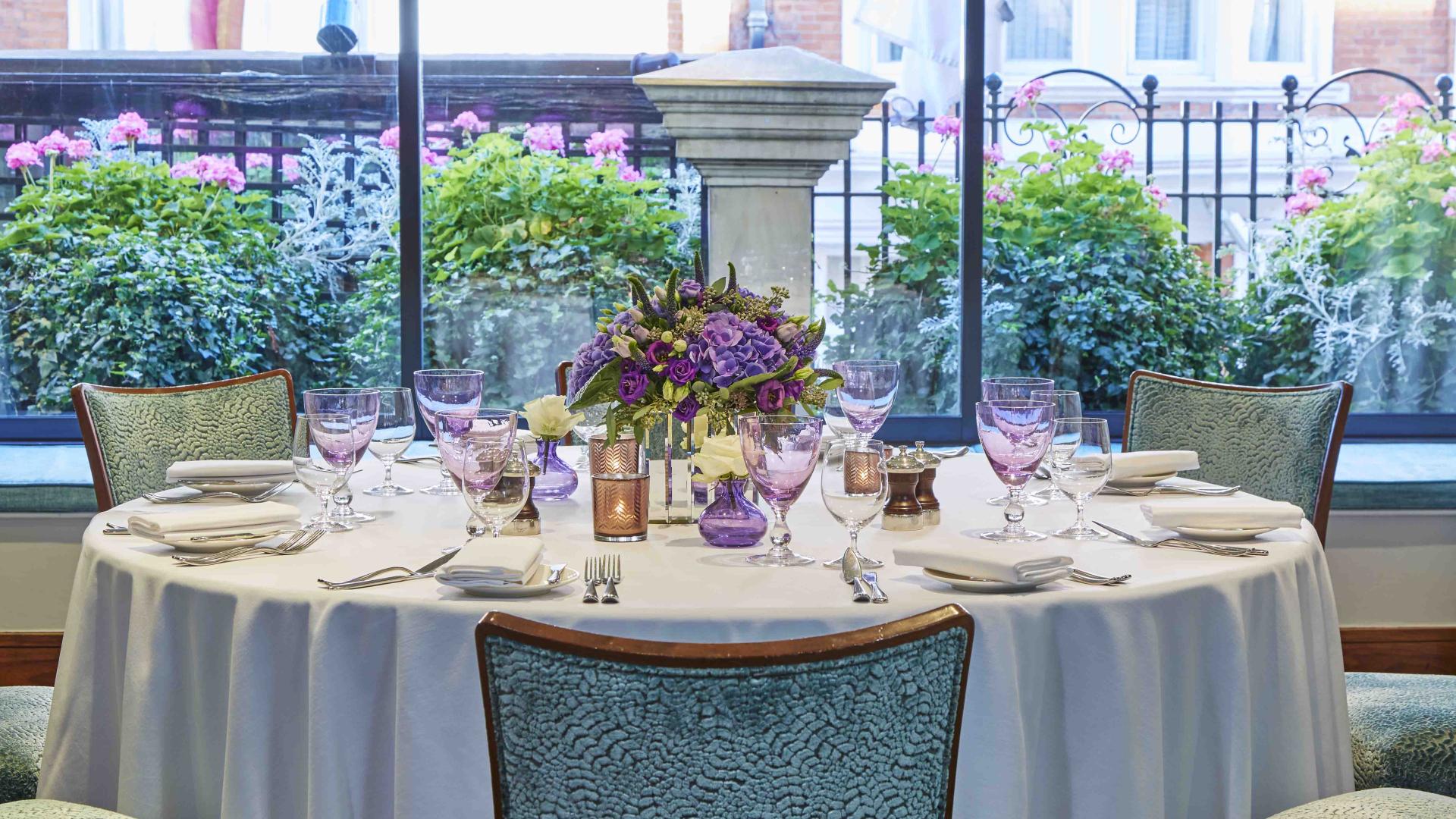 Company Dinner and Dance Venues for Hire in Berkshire