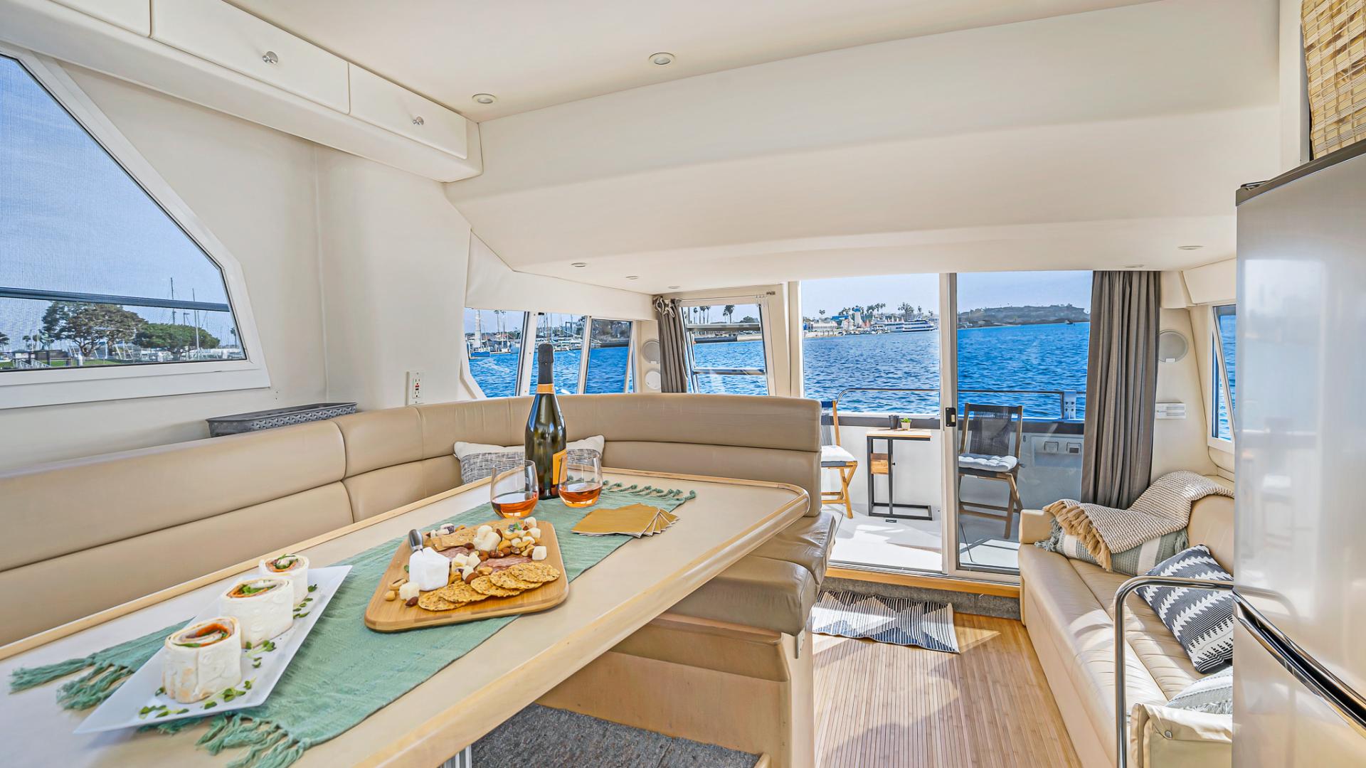 Dinner Cruises to Book in San Francisco Bay Area, CA