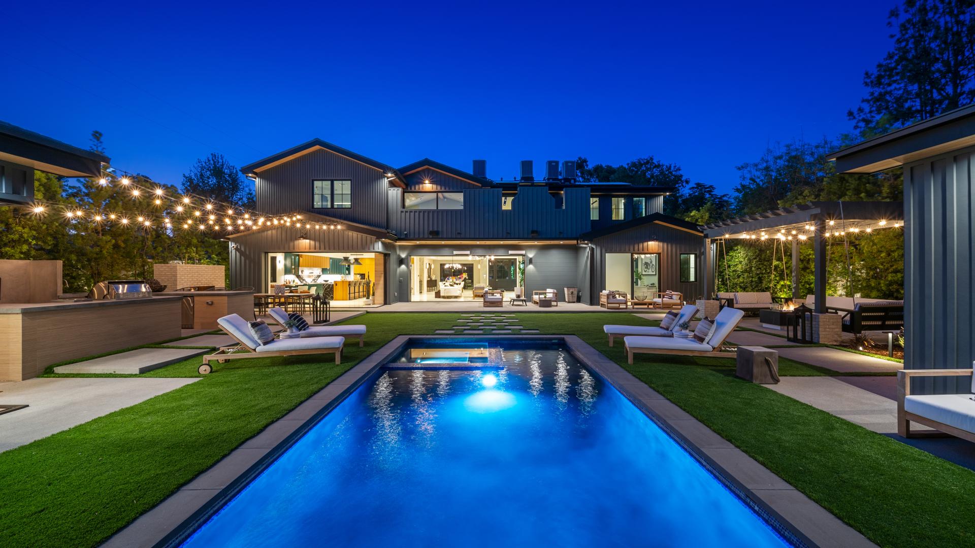 Party Apartments for Rent in Santa Monica, Los Angeles, CA
