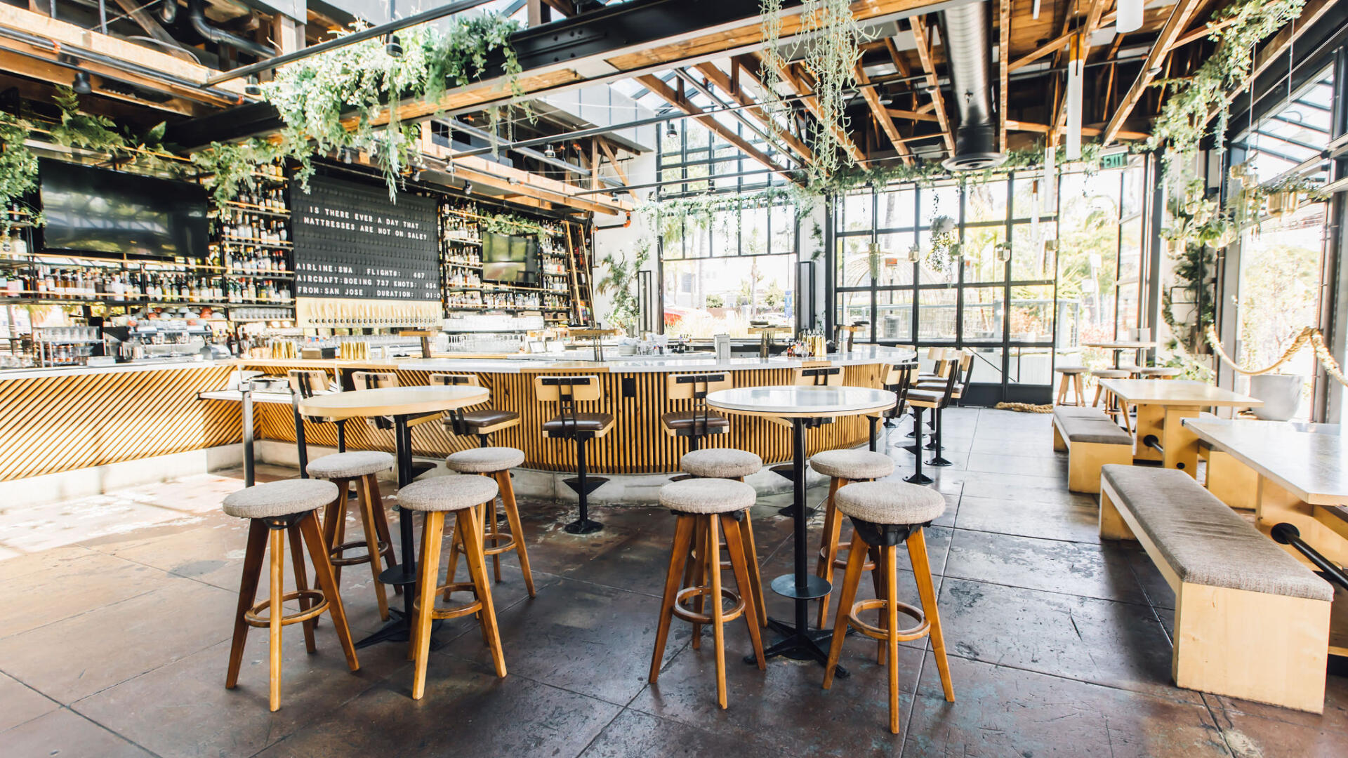 Private Bars for Rent in Hollywood, Los Angeles, CA
