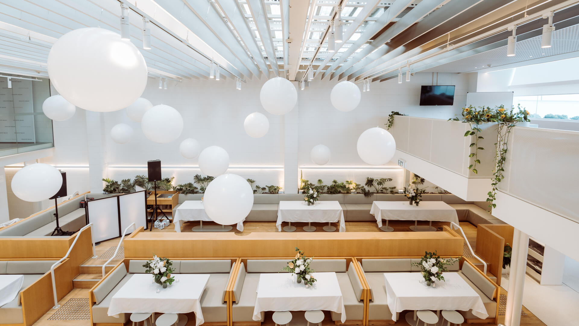 Large Event Venues for Rent in Oakland, CA