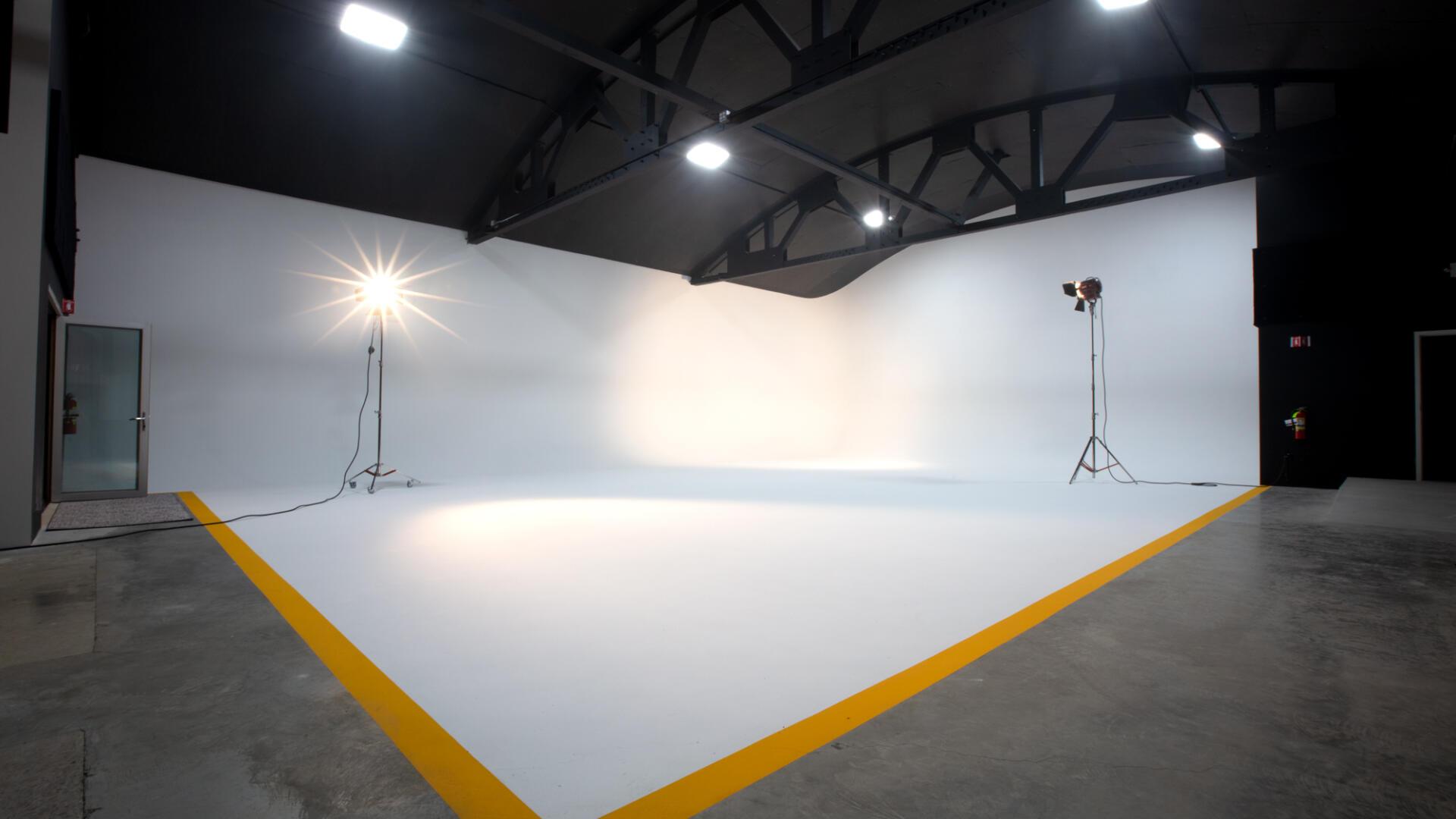 Photo Shoot Locations for Rent in Oakland, CA