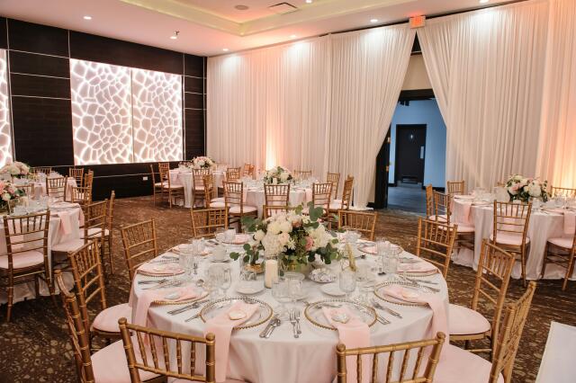 Town Halls in Chicago, IL