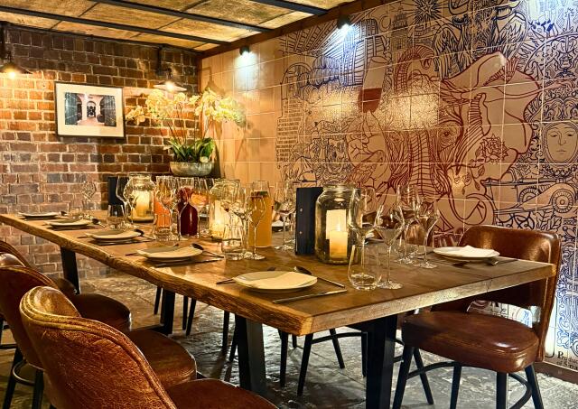 Restaurants with Private Rooms in Victoria