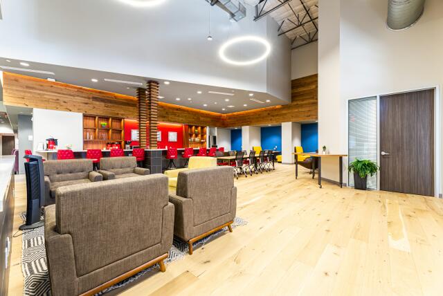 Lounges in Miami, FL