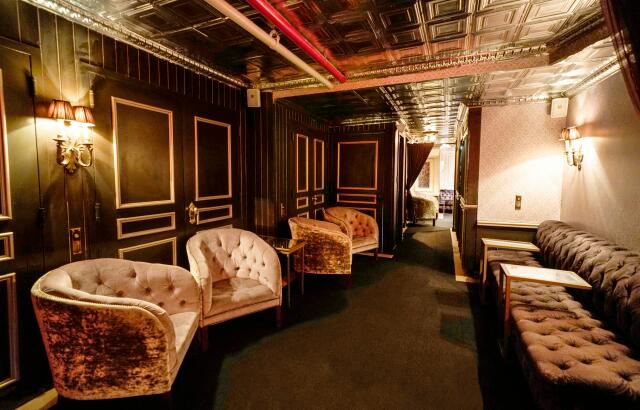 Lounges in Brisbane