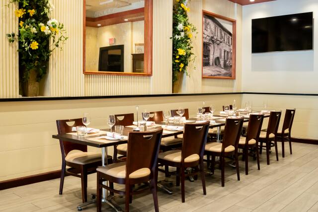Small Private Dining Rooms in Miami, FL