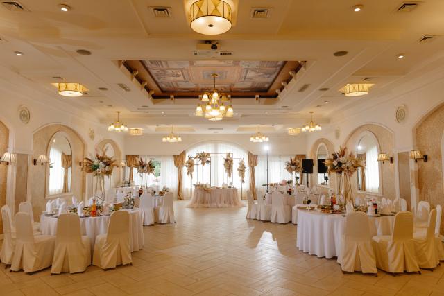 The 16 Best Small Ballrooms For Rent In Toronto ON Tagvenue the-16-best-small-ballrooms-for-rent-in-toronto-on-tagvenue