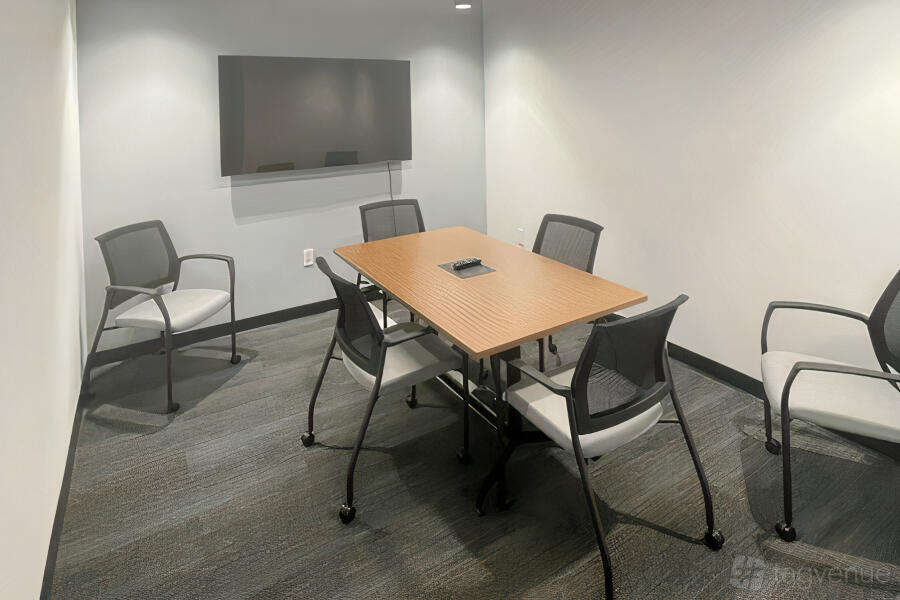 Meeting Room 4 at Co-Work LatAm Brickell
