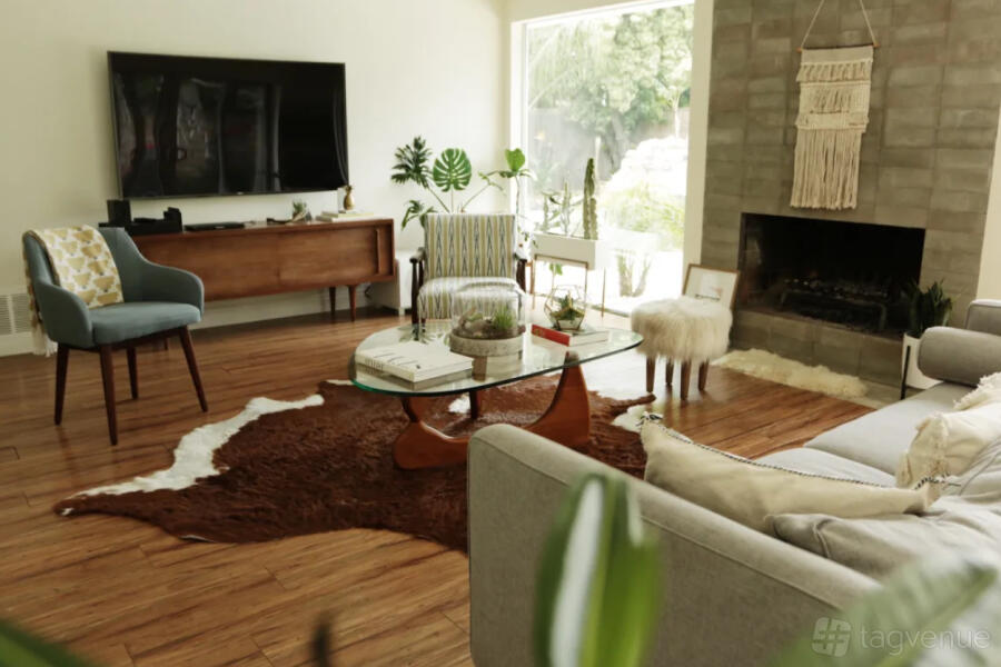 Beautiful Mid century house Beautiful Mid century house