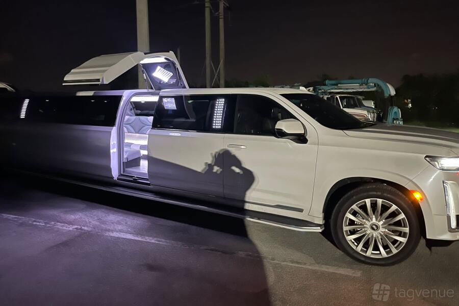 Cadillac Limousine Cadillac Limousine