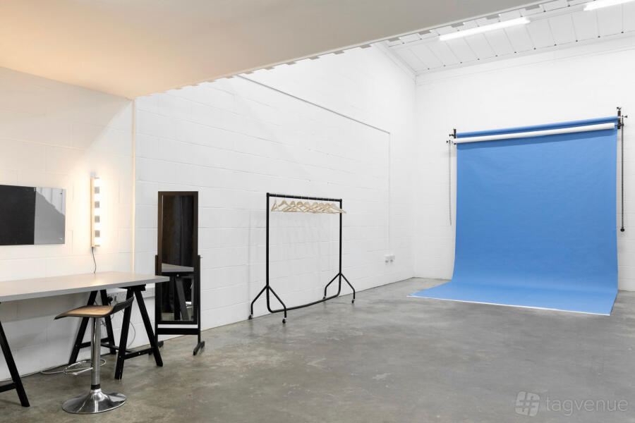 Entire Studio Entire Studio