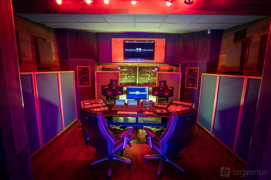 Entire Studio Entire Studio