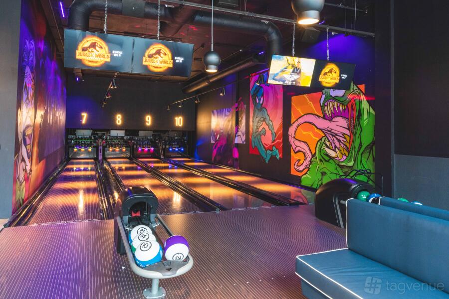 Game, Bowl, Throw & Sing at
