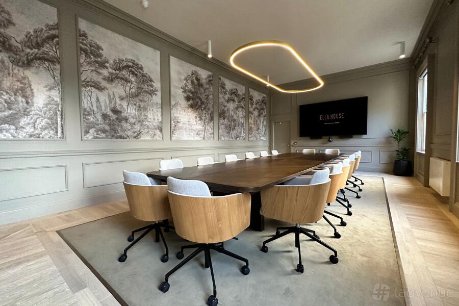 Boardroom - Meeting Room 4 at