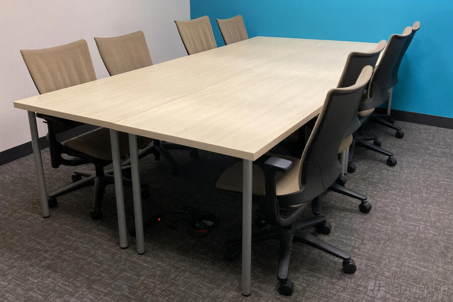 Wave: Private Conference Room at