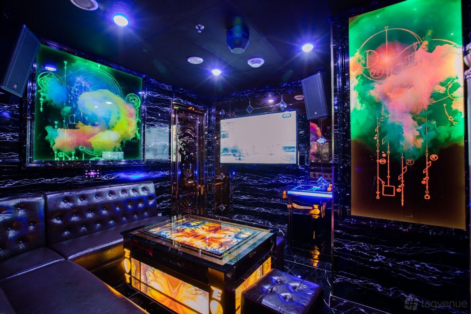 Room 11 (Small Room) at ET KTV at Entertainment Tonight!