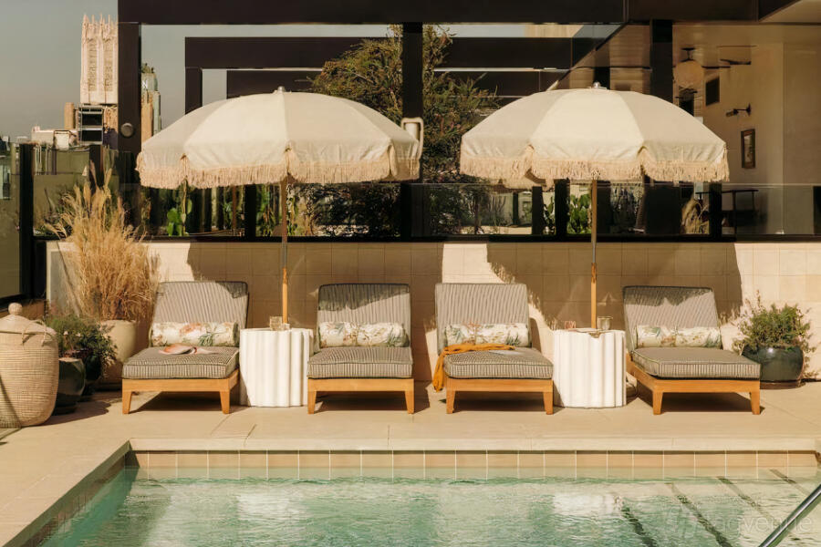INANNA Bar Pool Deck INANNA Bar Pool Deck