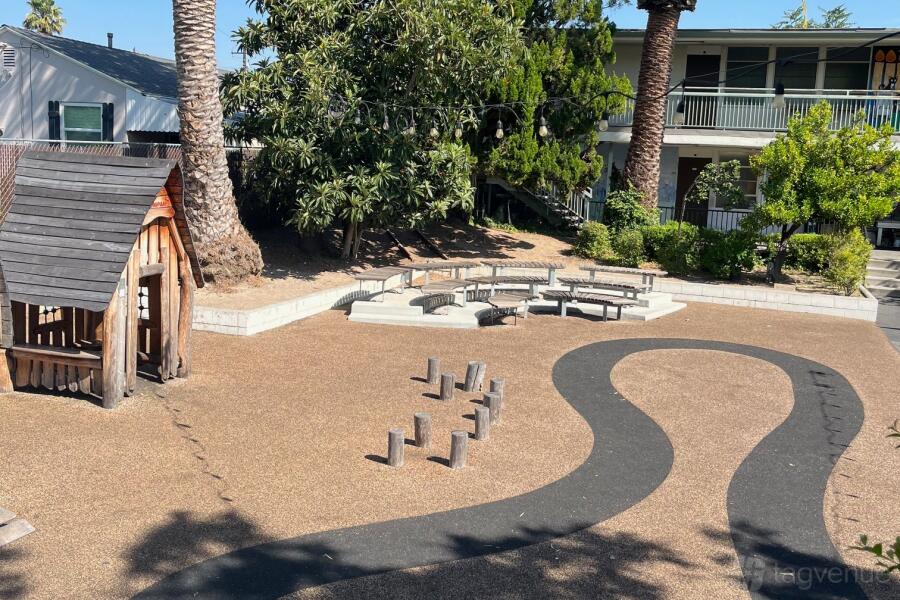 Outdoor Area Outdoor Area