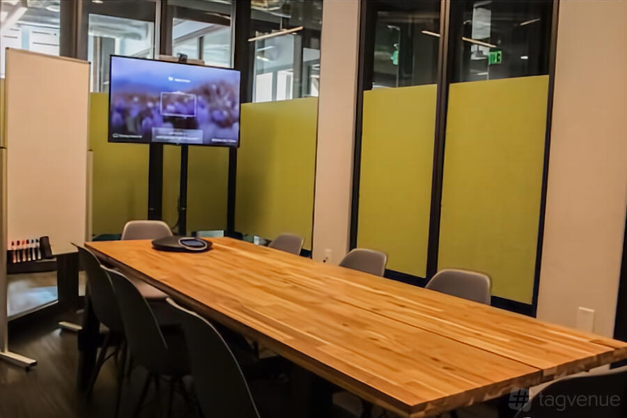 Meeting Room 5C (12 Person) Meeting Room 5C (12 Person)