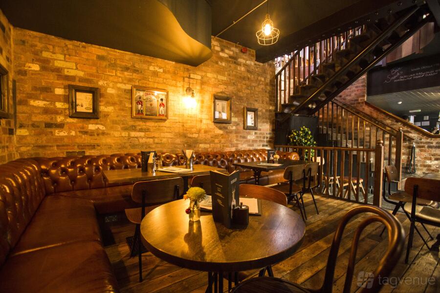 The Gin Snug The Gin Snug