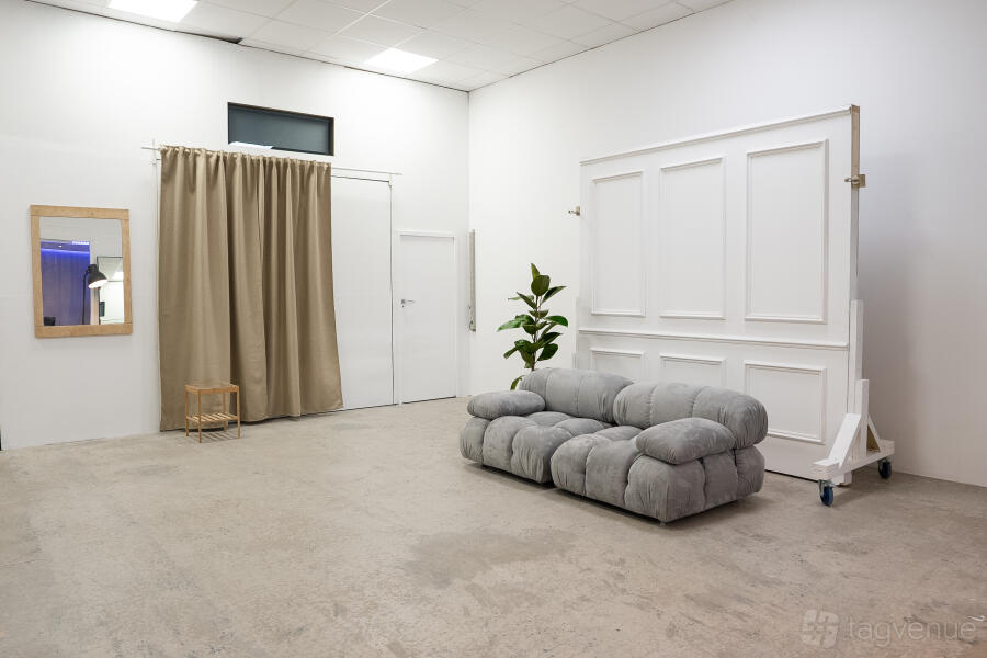 Entire Studio at Unit 7 Studios