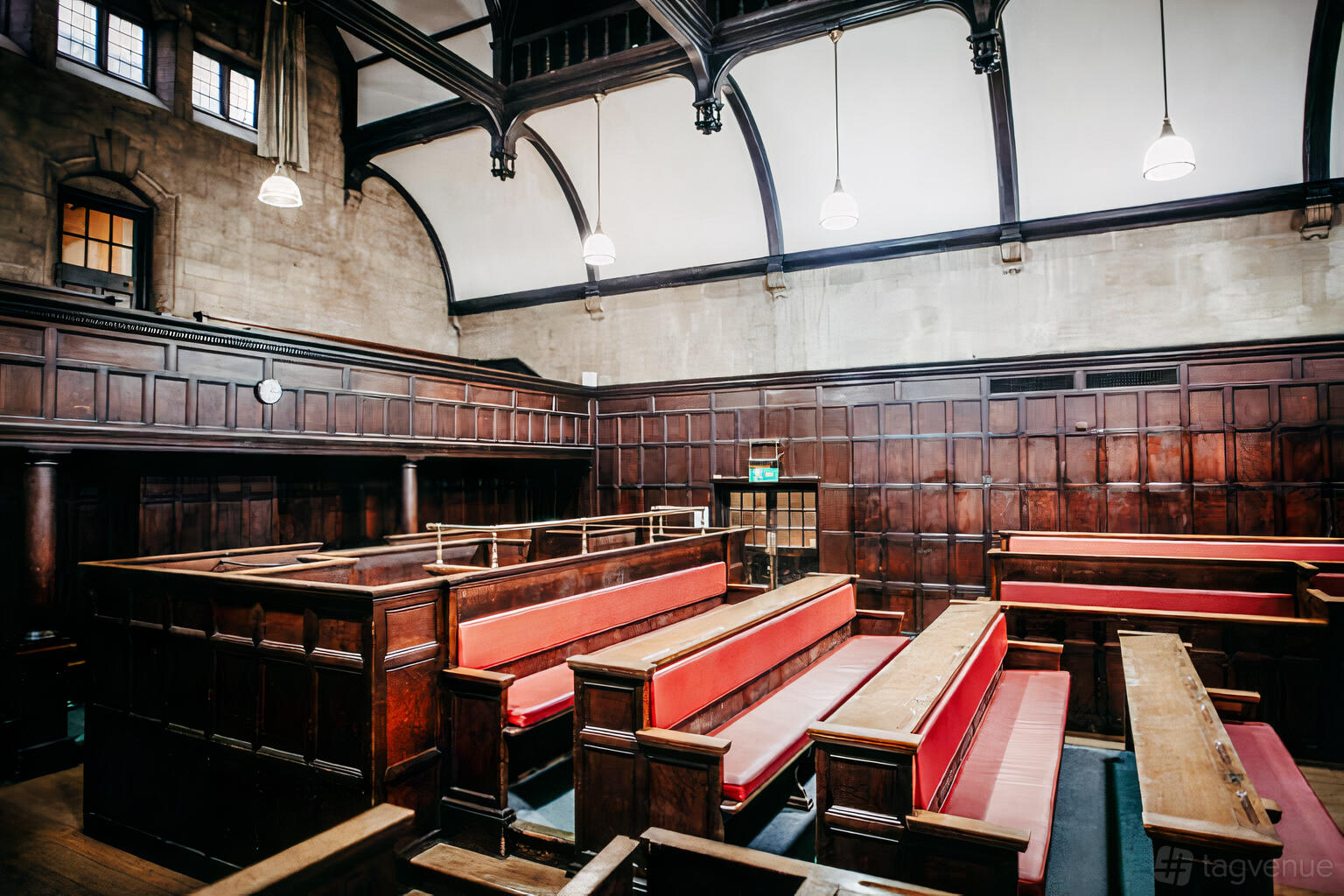 Holy Court Rrom The Court Room - Oxford Town Hall - Event Venue Hire - Tagvenue.com