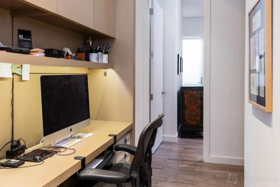 Studio Room - Contemporary & Spacious Urban Home - Event Venue Rental ...