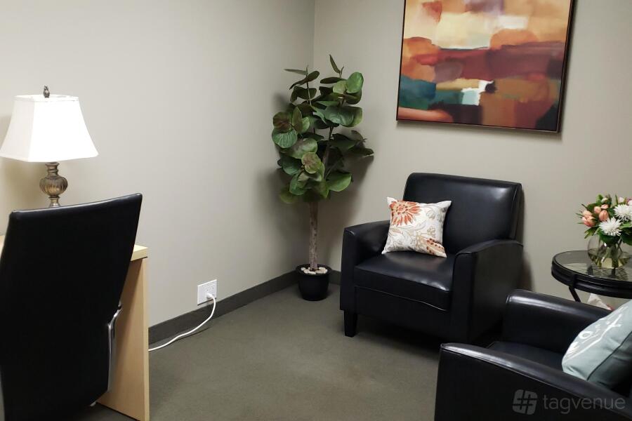 Counsellors Office at Intelligent Office - Yonge Eglinton Centre