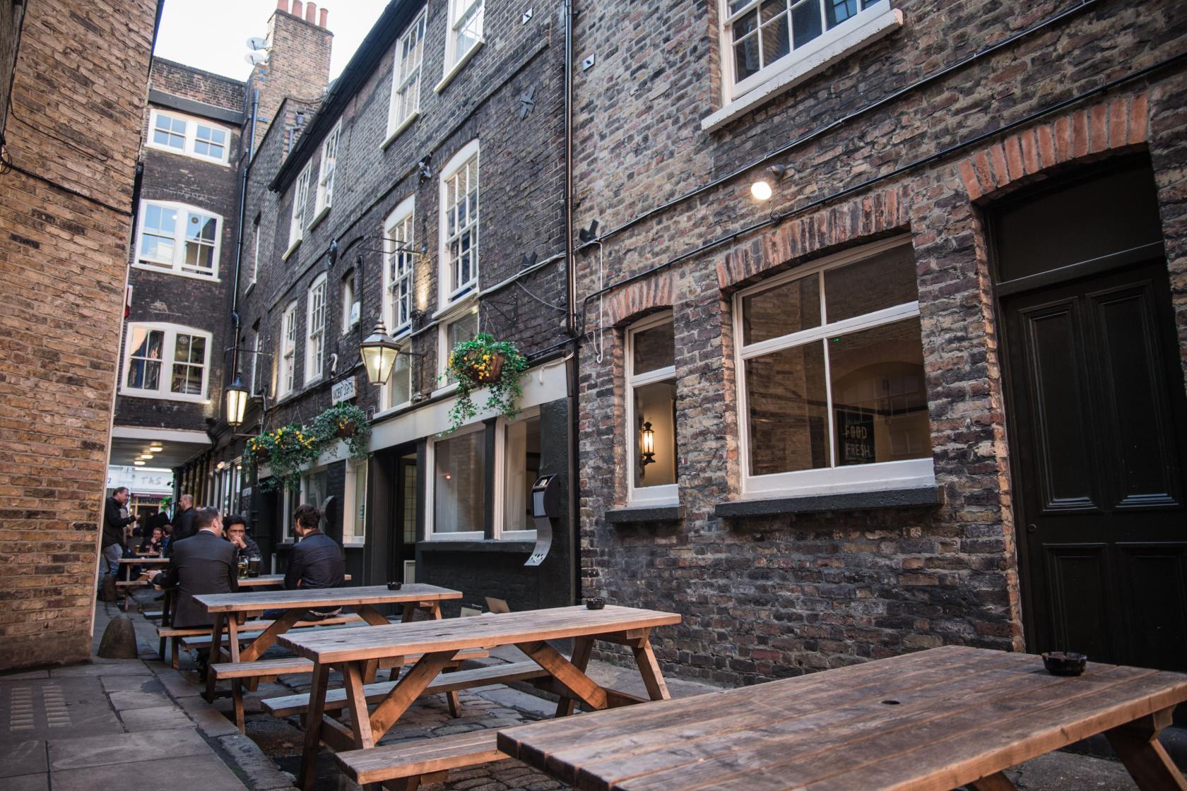 The Lounge Room - St Christophers Inn - Event Venue Hire - Tagvenue.com