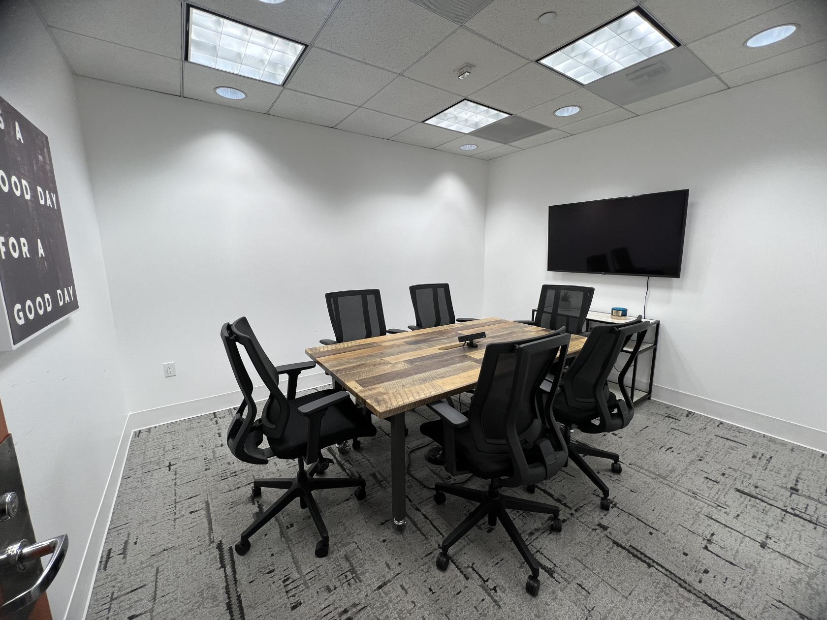 Medium Conference Room - Premier Workspaces - Executive Tower - Event ...