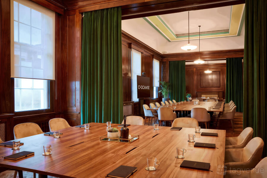 1M01+1M02+1M03 Meeting Room at