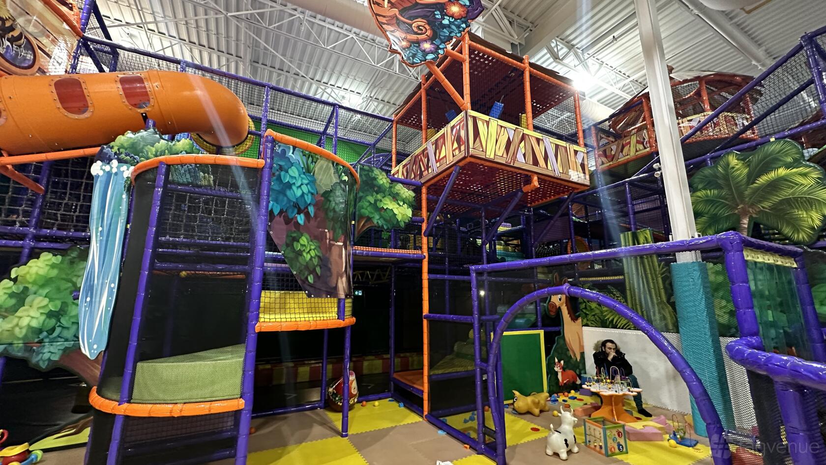 TreeHouse ClubHouse
