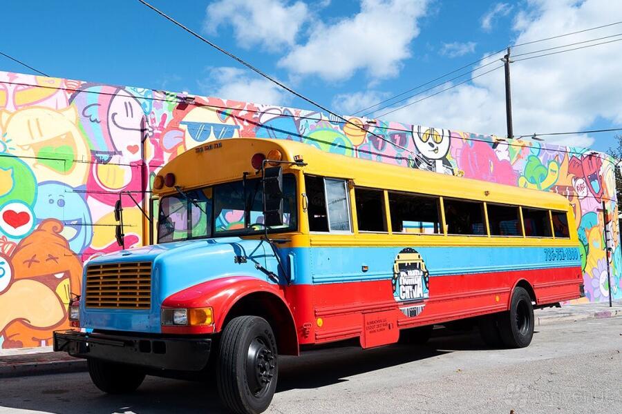 The 16 Best Party Buses for Rent in Miami, FL | Tagvenue