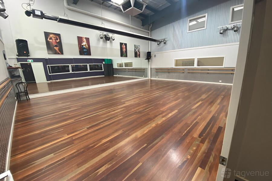 Medium Room Medium Room