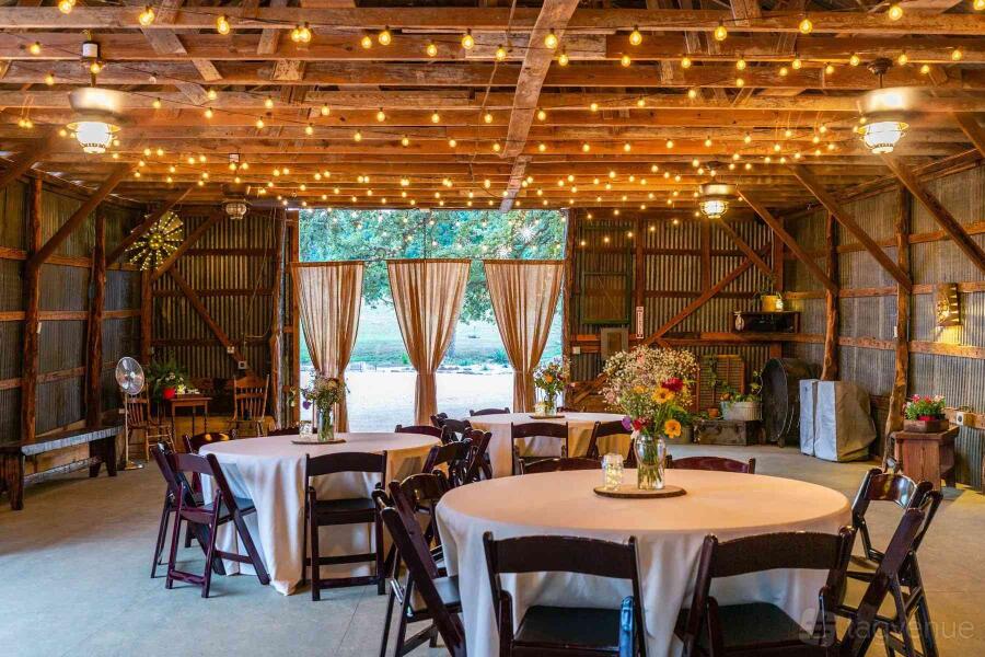 1940s Rustic Barn 1940s Rustic Barn