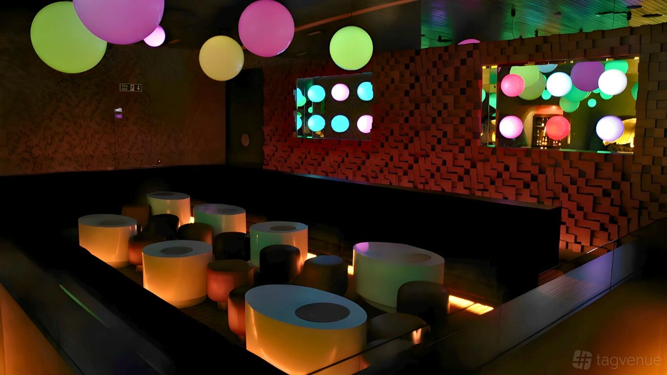 Area Vip Show VIP area at Cinnabar - Vermilion - Event Venue Hire - Tagvenue.com
