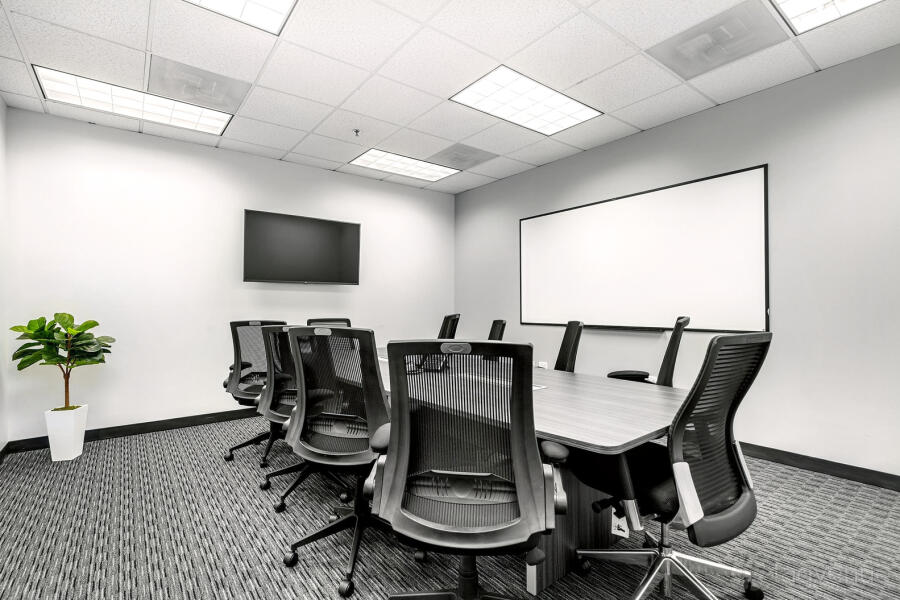 Milton 10 Person Room at