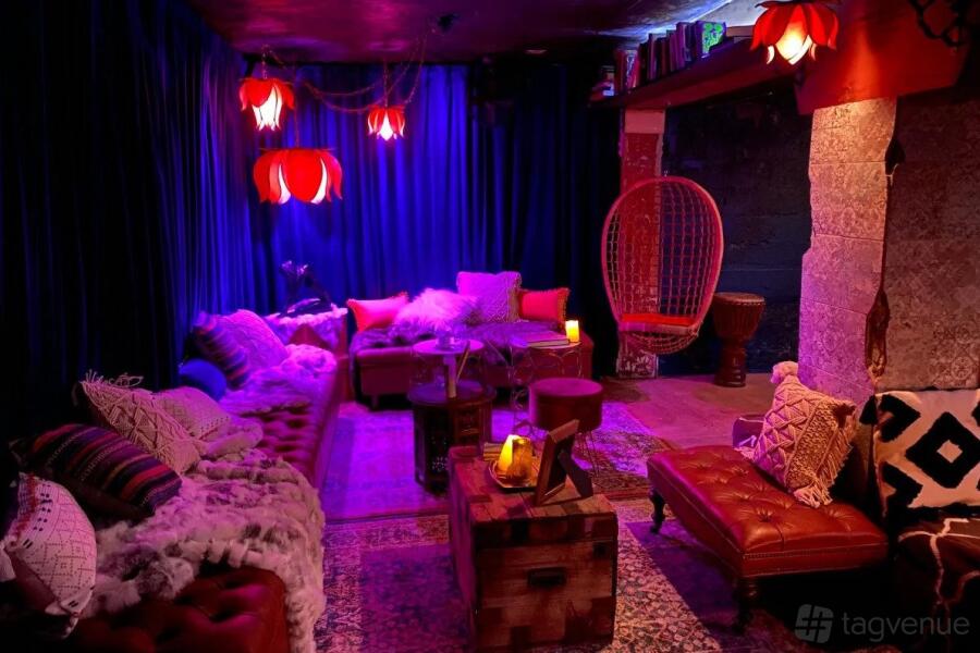 Entire Venue Entire Venue