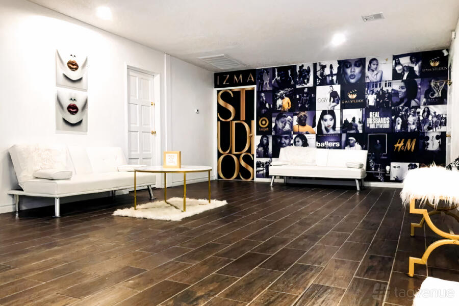 Izma Studios Izma Studios