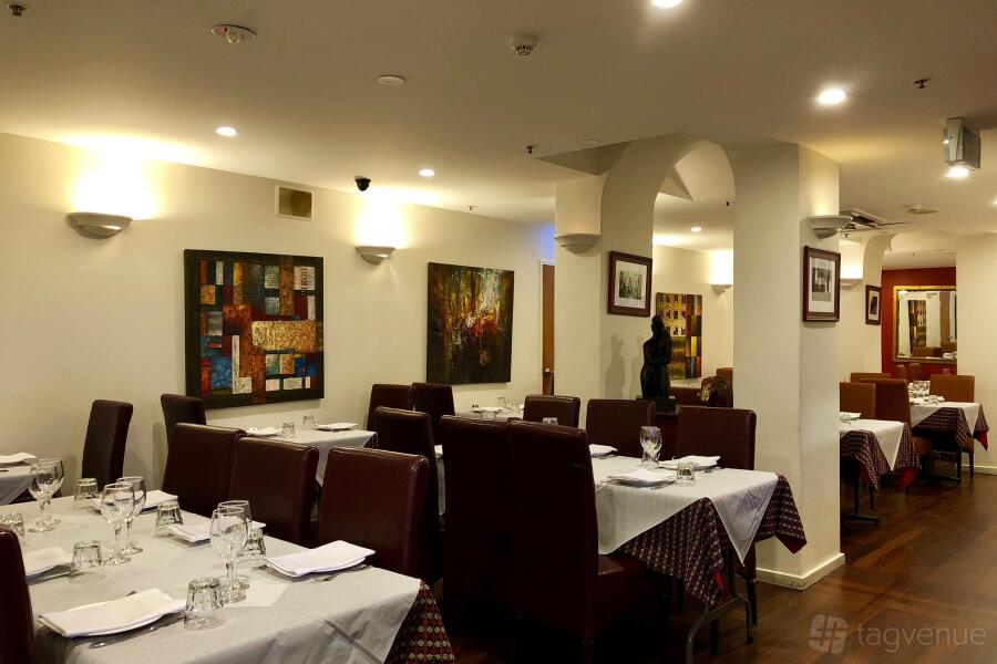 Entire Restaurant Entire Restaurant
