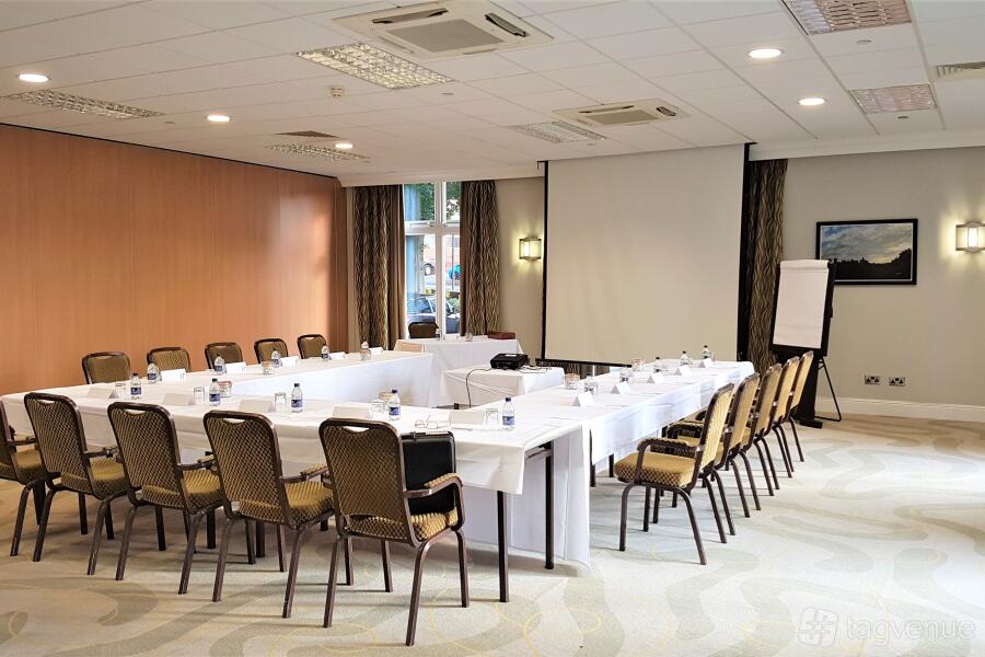Warwick Suite at