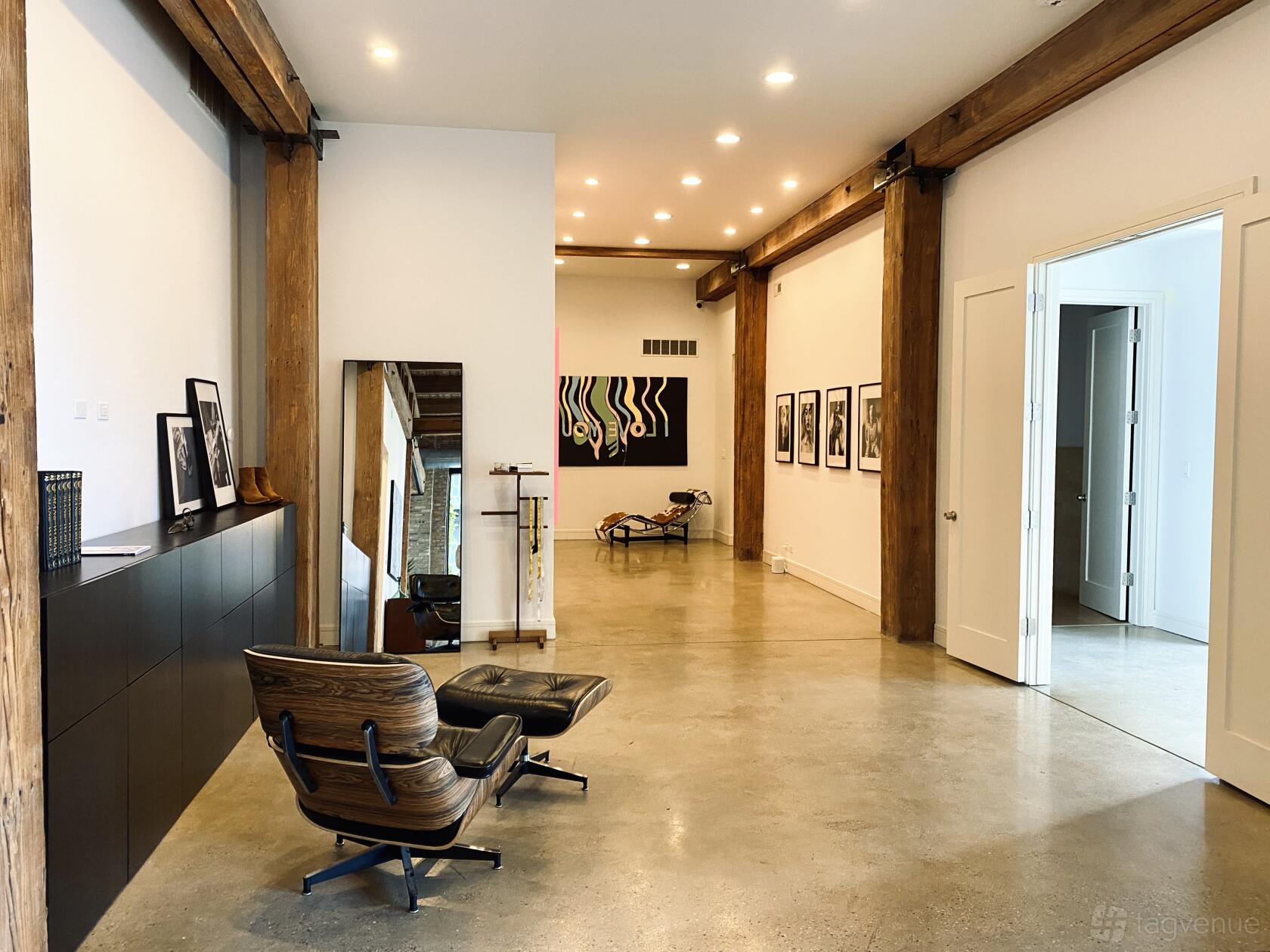 Event Area - Designer Loft - West Loop Prime Location - Event Venue ...