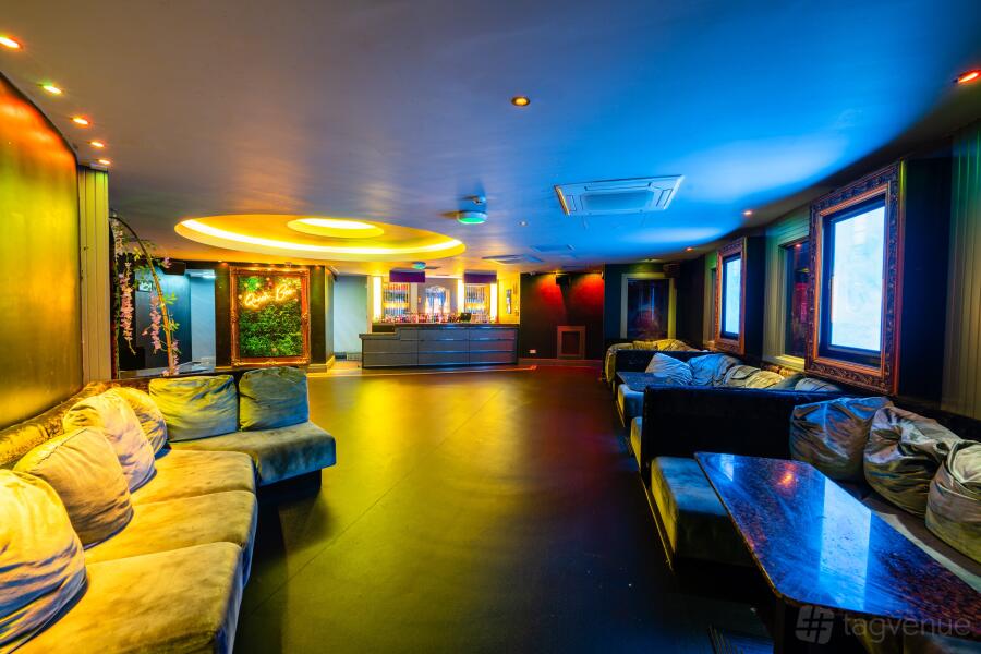 Exclusive Lounge Bar Exclusive Lounge Bar